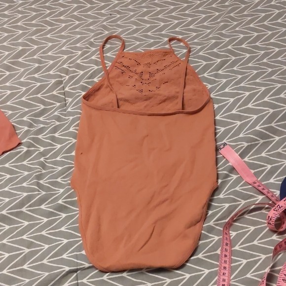 Peachy Top and Bodysuit Set - Picture 9 of 10